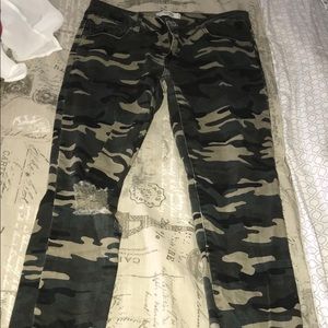 Forever 21 skinny camo pants